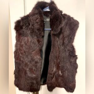 Women’s authentic rabbit fur vest size medium in burgundy color